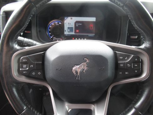 Used 2021 Ford Bronco Big Bend w/ Sasquatch Package AWD/4WD image 29