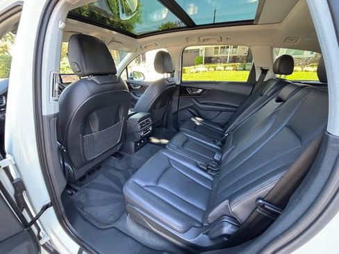 Used 2018 Audi Q7 3.0T Prestige w/ Prestige Package AWD/4WD image 34