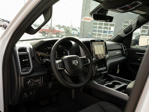 New 2026 RAM 1500 Big Horn AWD/4WD image 13