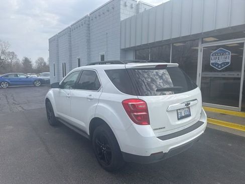 Used 2017 Chevrolet Equinox LT w/ Sport Edition image 4