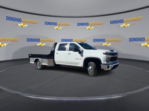 New 2026 Chevrolet Silverado 3500 LT w/ Convenience Package AWD/4WD image 6