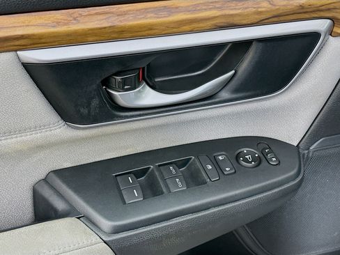Used 2018 Honda CR-V EX image 15