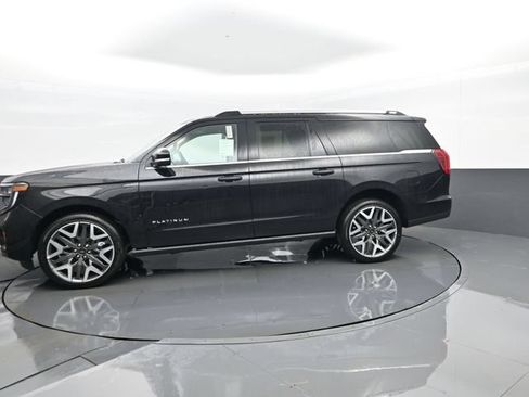 New 2026 Ford Expedition Max Platinum w/ Platinum Ultimate Package AWD/4WD image 5