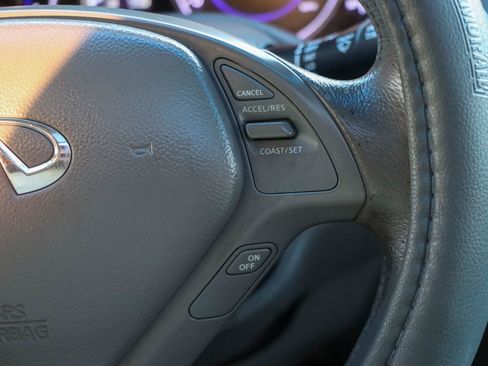 Used 2011 INFINITI G37 Journey w/ Premium Pkg image 29