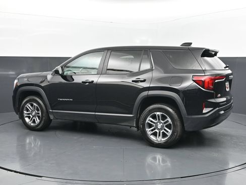 Used 2026 GMC Terrain Elevation FWD image 3