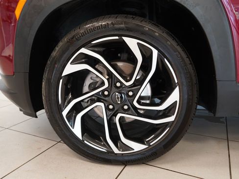 Used 2024 Chevrolet TrailBlazer RS w/ Driver Confidence Package FWD image 16
