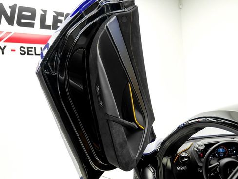 Used 2026 McLaren 750S Spider RWD image 45