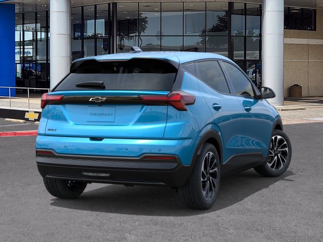 New 2027 Chevrolet Bolt LT w/ Super Cruise Package FWD image 4