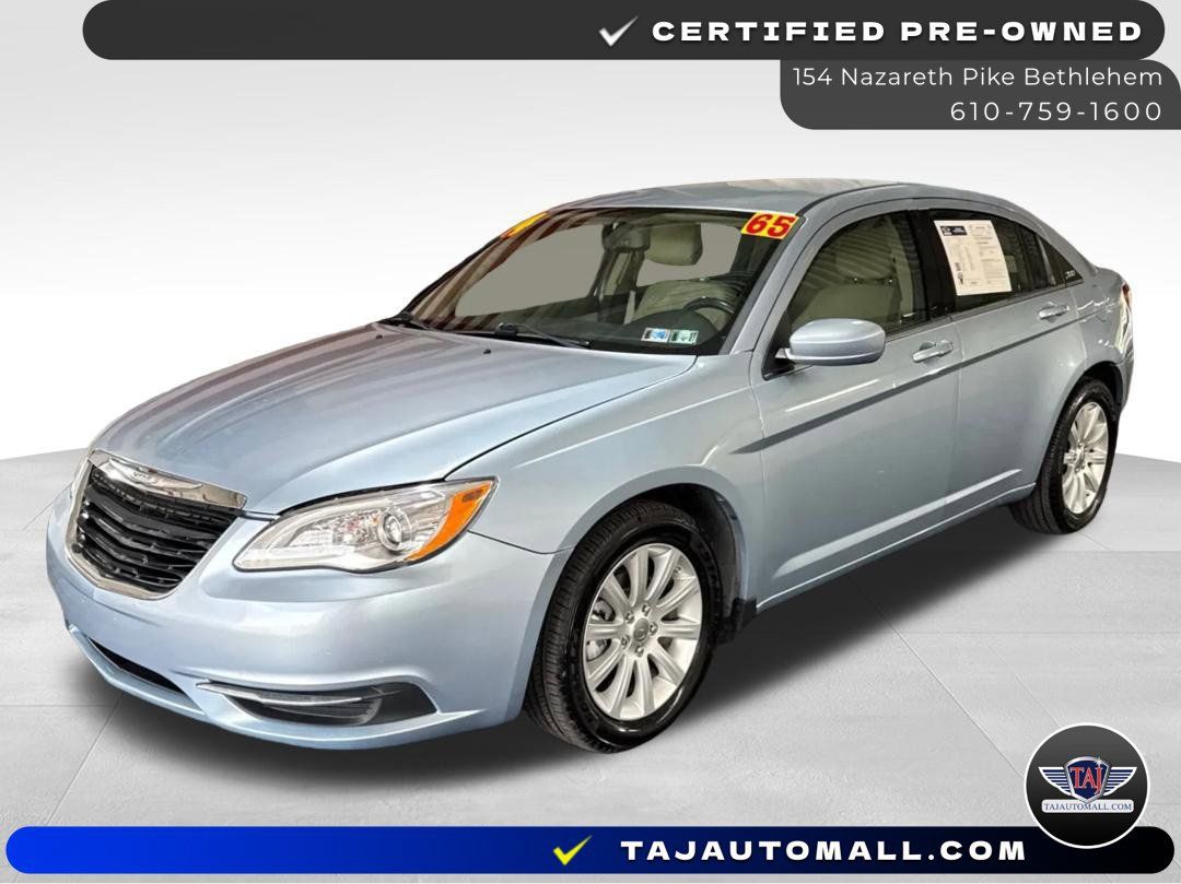 Used 2014 Chrysler 200 Touring FWD image 1