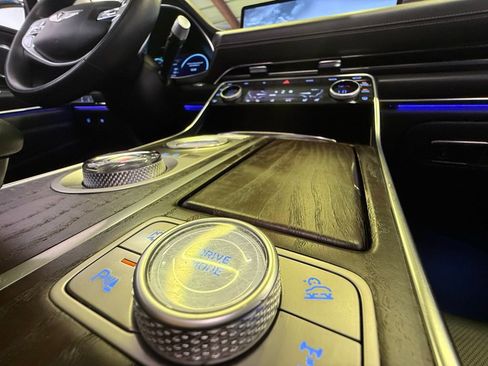 Used 2022 Genesis GV80 3.5T w/ Prestige Matte Package 08 image 33