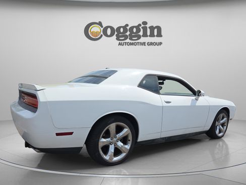 Used 2013 Dodge Challenger R/T image 5