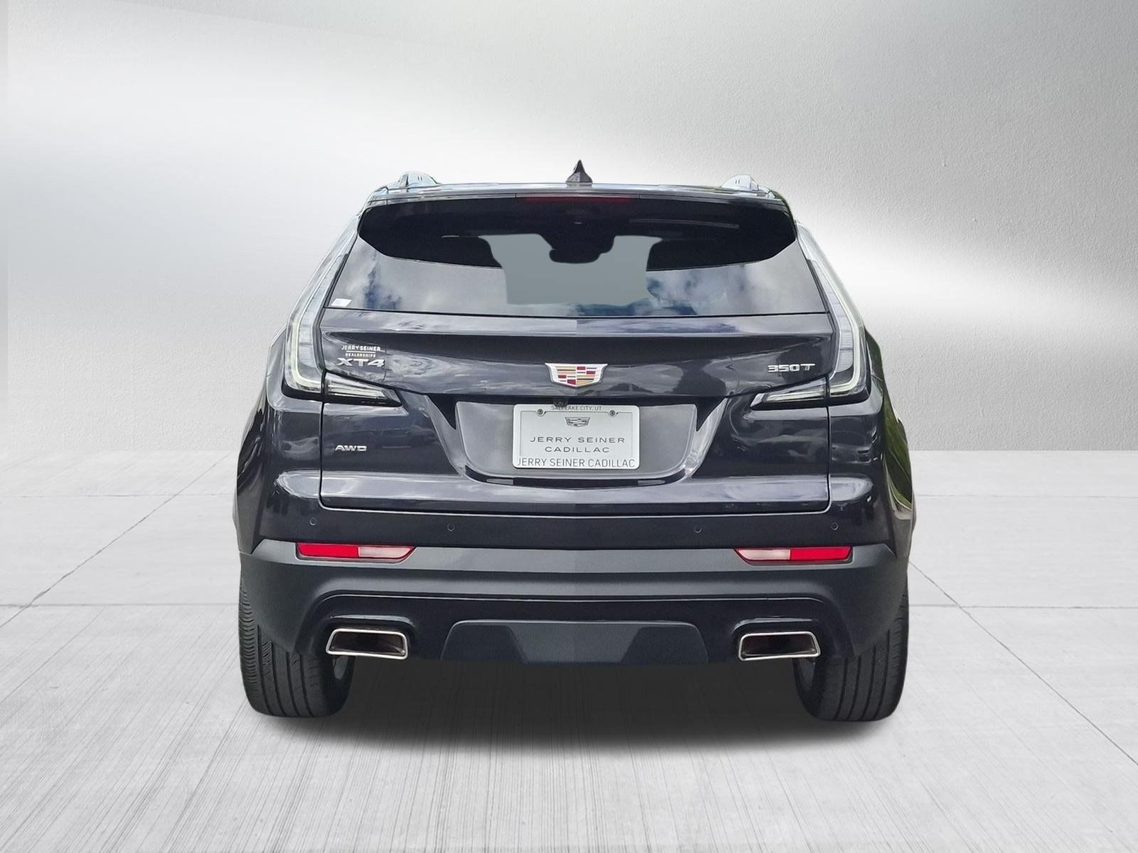 Used 2023 Cadillac XT4 Sport AWD/4WD image 4