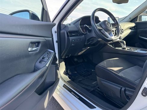 Used 2021 Nissan Sentra SR w/ Electronics Package image 11