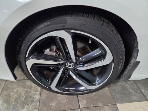 Used 2022 Honda Accord Sport image 10