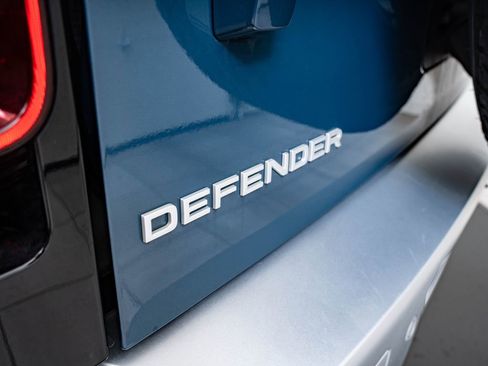 Used 2023 Land Rover Defender 90 S AWD/4WD image 20