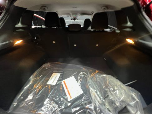 New 2026 Nissan Kicks SR FWD image 34