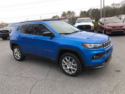 Used 2024 Jeep Compass Latitude w/ Sun and Sound Group