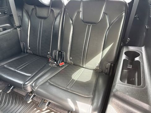 Used 2025 Kia Sorento S w/ Panoramic Sunroof Package FWD image 17