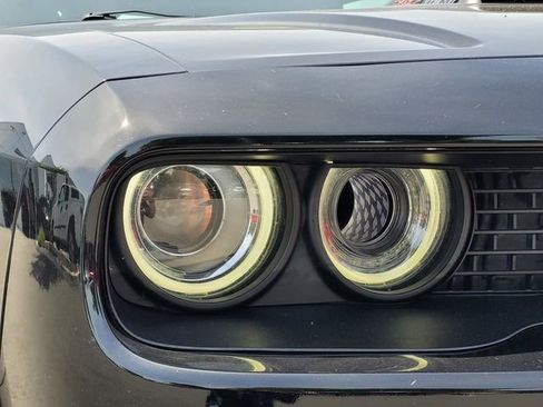 Used 2021 Dodge Challenger R/T Scat Pack RWD image 11