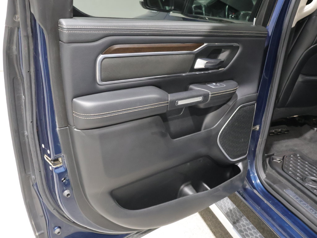 Used 2022 RAM 1500 Laramie AWD/4WD image 17