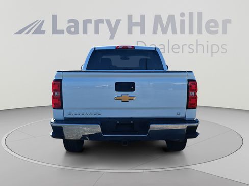 Used 2018 Chevrolet Silverado 1500 LT w/ Trailering Package AWD/4WD image 4