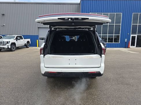 Used 2025 Lincoln Navigator L Reserve w/ Jet Appearance Package AWD/4WD image 6