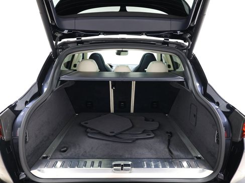 Used 2021 Aston Martin DBX AWD/4WD image 58