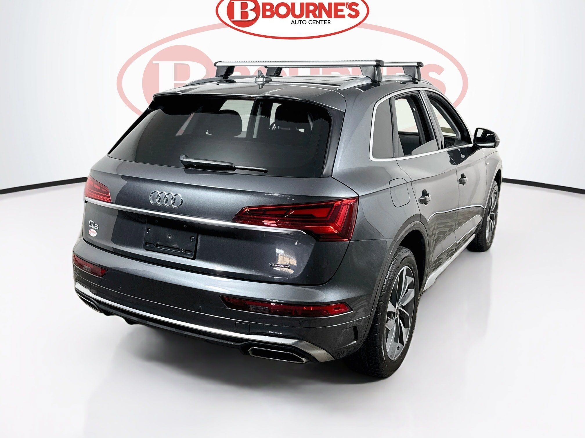 Used 2023 Audi Q5 2.0T Premium Plus w/ Premium Plus Package AWD/4WD image 12