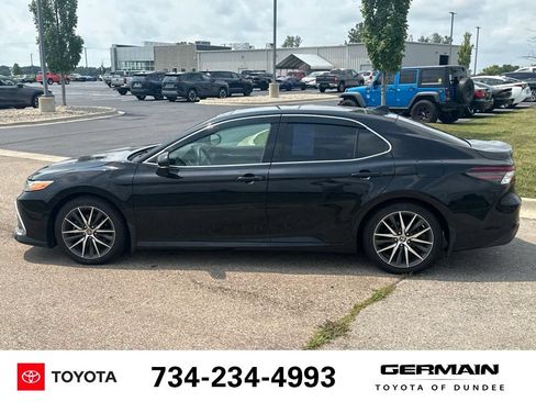 Used 2024 Toyota Camry XLE w/ Navigation Package FWD image 11
