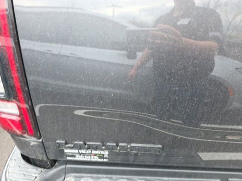 Used 2022 RAM 2500 Laramie w/ Night Edition image 24