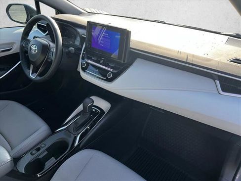 Certified 2025 Toyota Corolla SE image 23