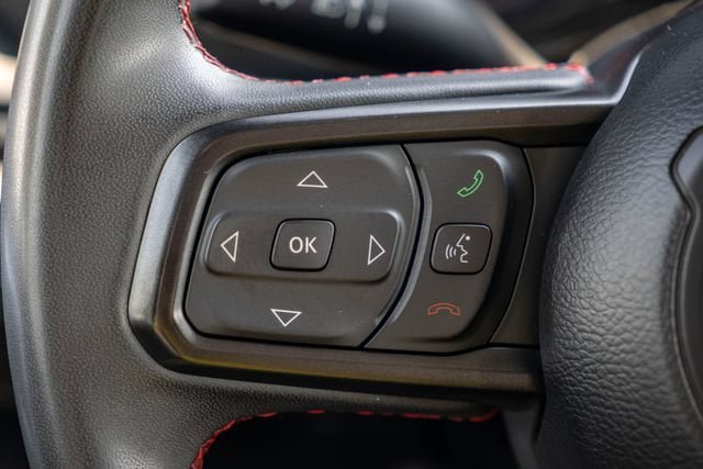 Used 2024 Jeep Wrangler Unlimited Rubicon AWD/4WD image 19