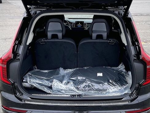 New 2026 Volvo XC90 B6 Ultra w/ Protection Package Premier AWD/4WD image 9