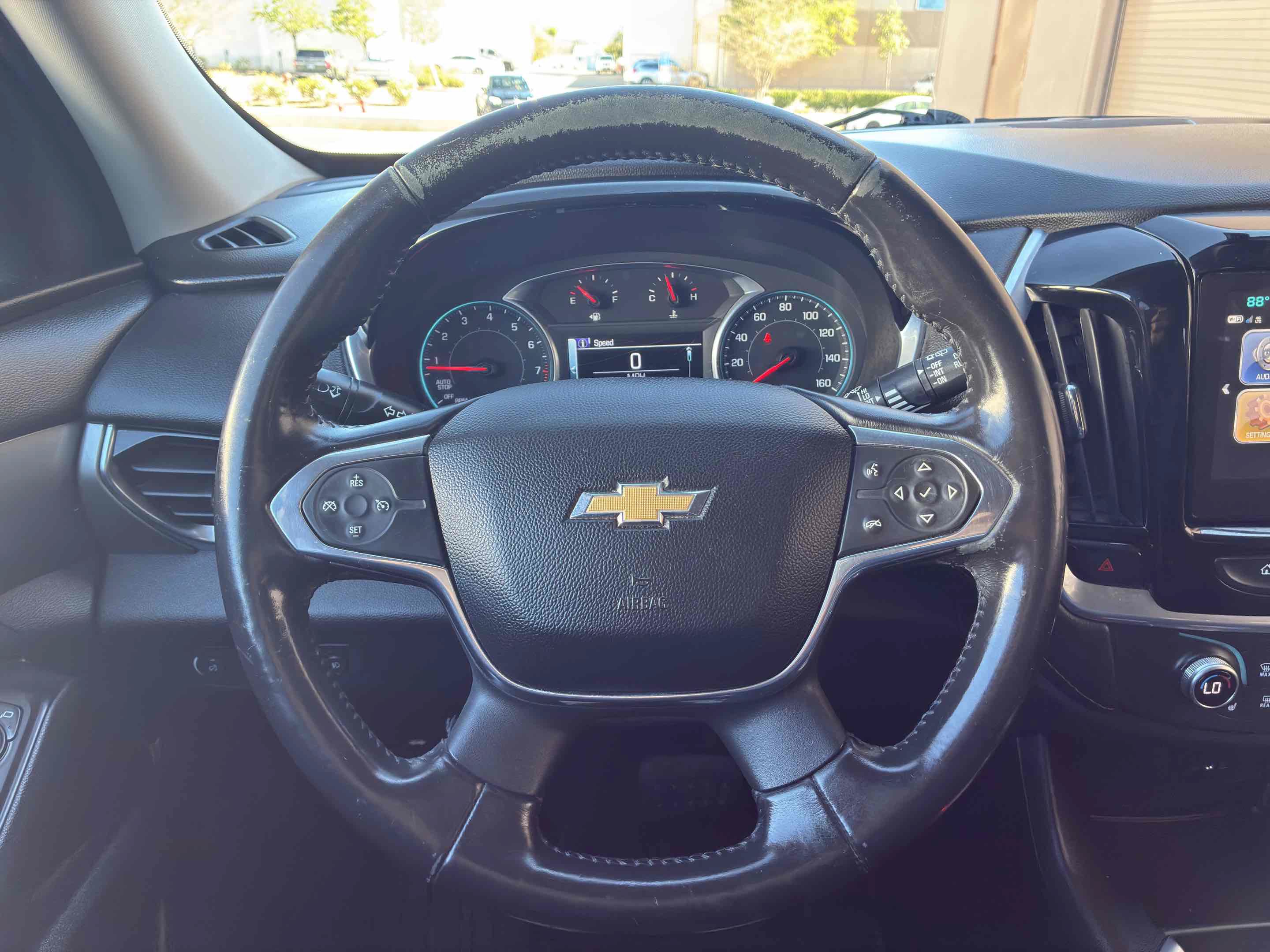 Used 2019 Chevrolet Traverse LT FWD image 19