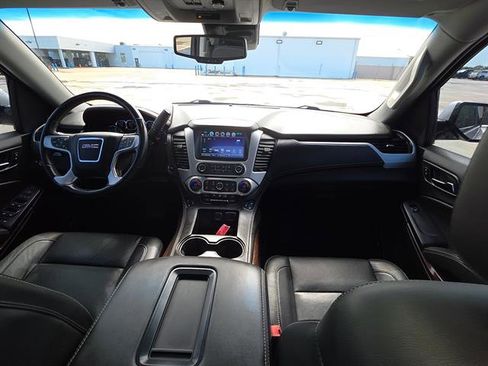 Used 2019 GMC Yukon XL SLT w/ Open Road Package RWD image 13