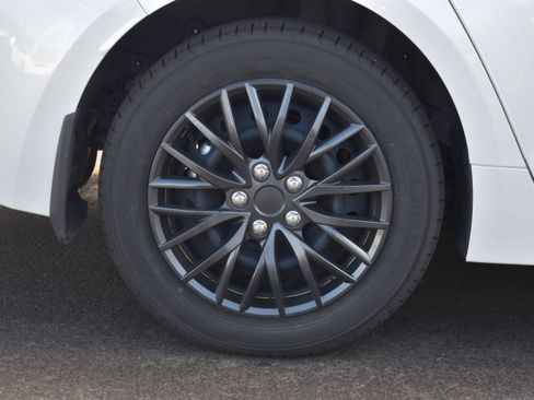 Used 2025 Toyota Corolla LE image 35