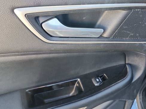 Used 2019 Ford Edge SEL w/ Equipment Group 201A image 16