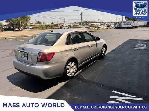 Used 2011 Subaru Impreza 2.5i AWD/4WD image 3