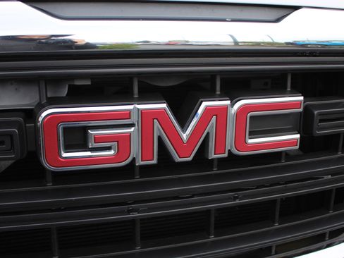 Used 2016 GMC Sierra 1500 SLE image 9