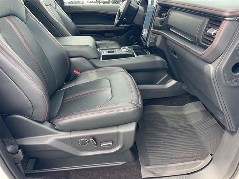 Used 2023 Ford Expedition Limited RWD image 30