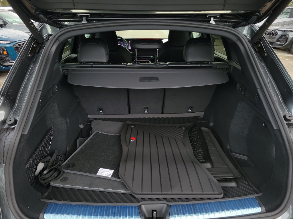 New 2026 Audi SQ5 Premium AWD/4WD image 29