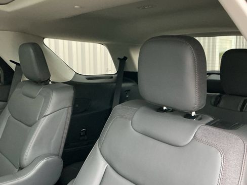 New 2026 Ford Explorer Active w/ Active Comfort Package AWD/4WD image 11