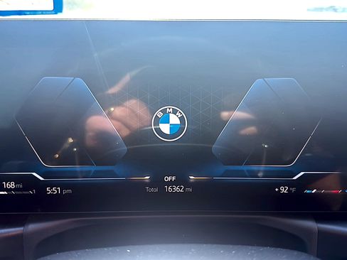 Used 2023 BMW 330i Sedan w/ M Sport Package RWD image 10