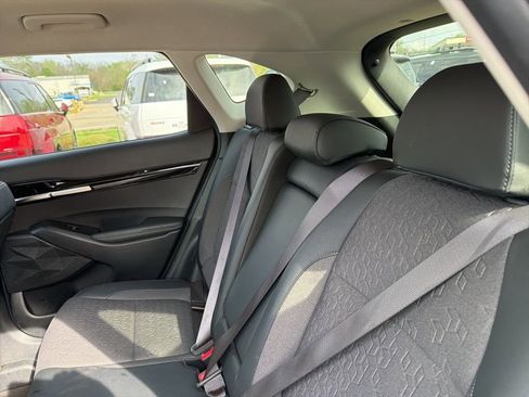 Used 2025 Kia Seltos S FWD image 16