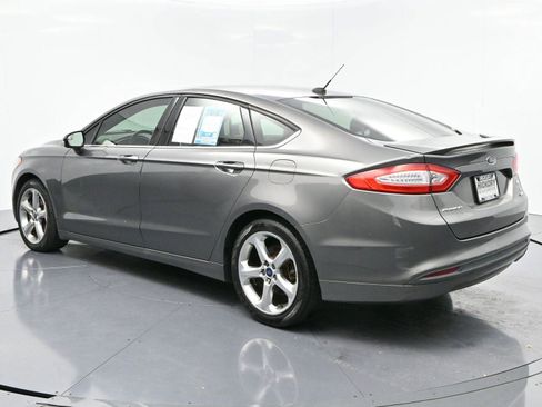 Used 2014 Ford Fusion SE w/ Equipment Group 201A image 5