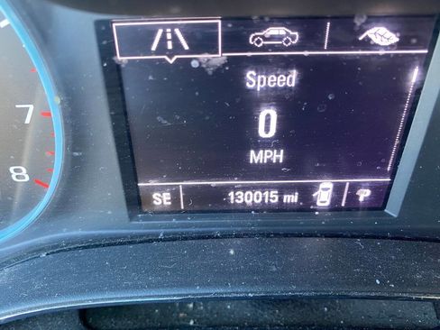 Used 2017 Chevrolet Cruze LT w/ Convenience Package image 17