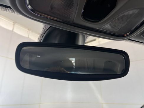 Used 2019 Jeep Cherokee Trailhawk AWD/4WD image 75