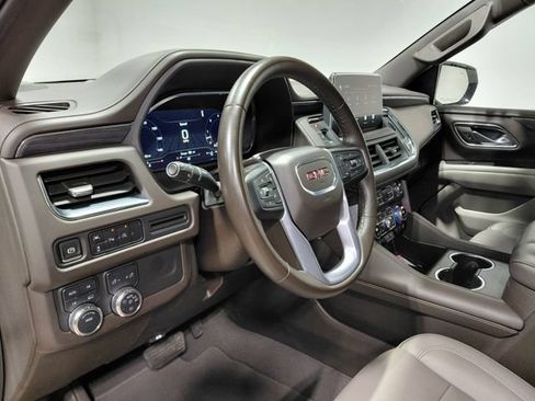 Certified 2024 GMC Yukon XL SLT AWD/4WD image 26
