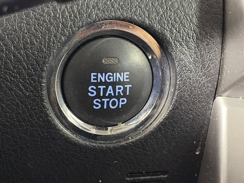 Used 2016 Toyota 4Runner Limited image 22