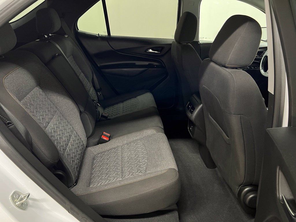 Certified 2024 Chevrolet Equinox LT w/ LPO, Floor Liner Package AWD/4WD image 40